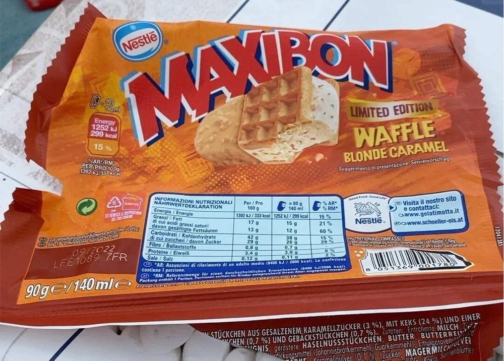 Maxibon waffle blonde caramel