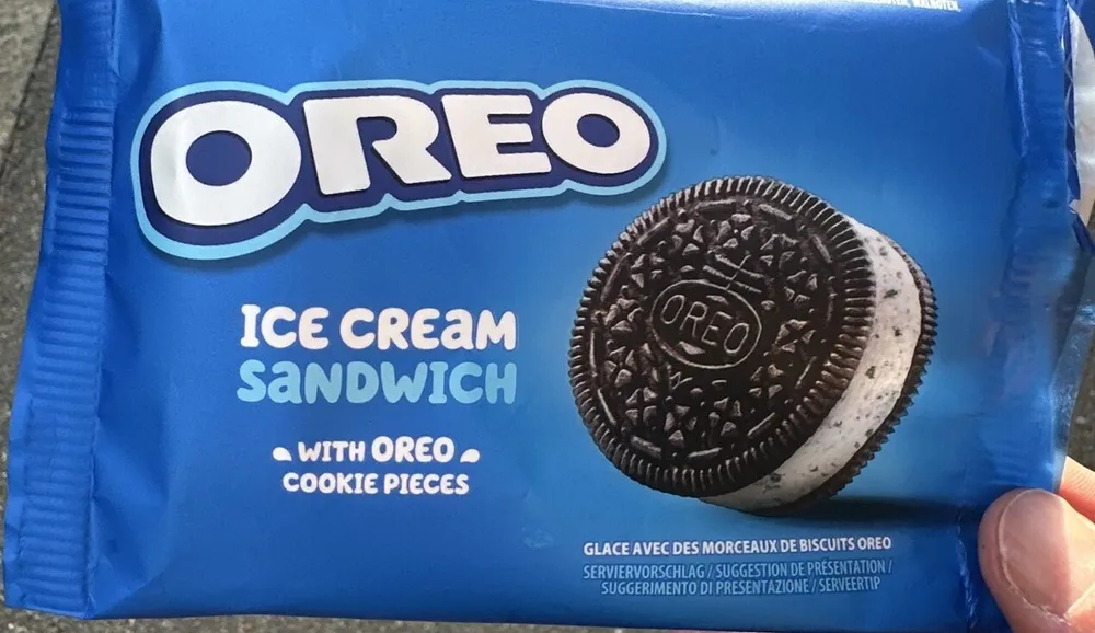 Oreo Ice Cream Sandwitch