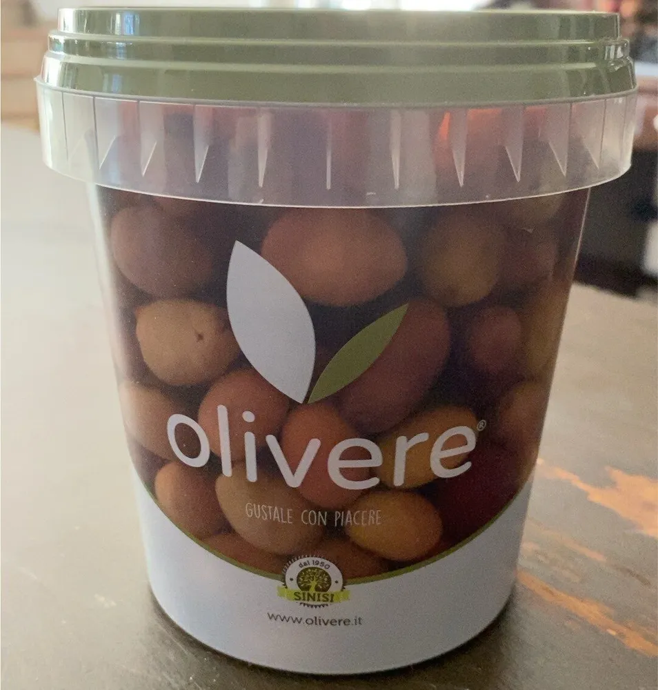 Olive peranzana in salamoia