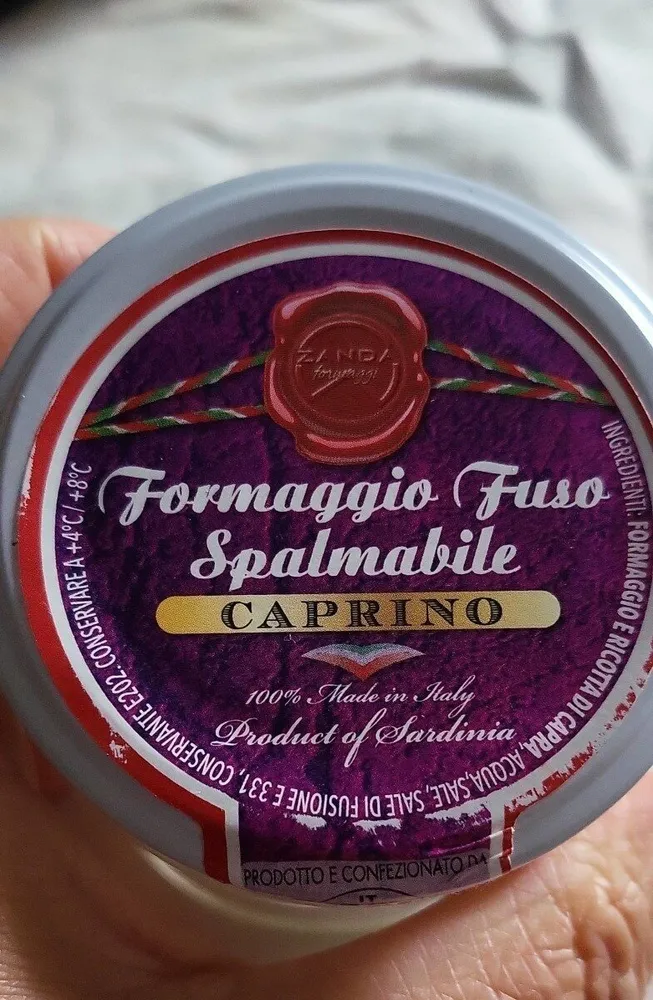 Formaggio fuso spalmabile caprino