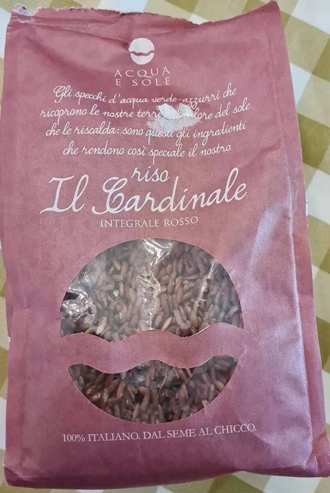 Riso il cardinale integrale rosso