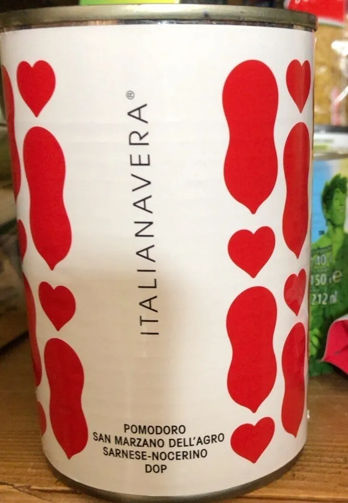 San marzano tomate peles