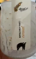 Yogurt intero di latte di bufala e cereali