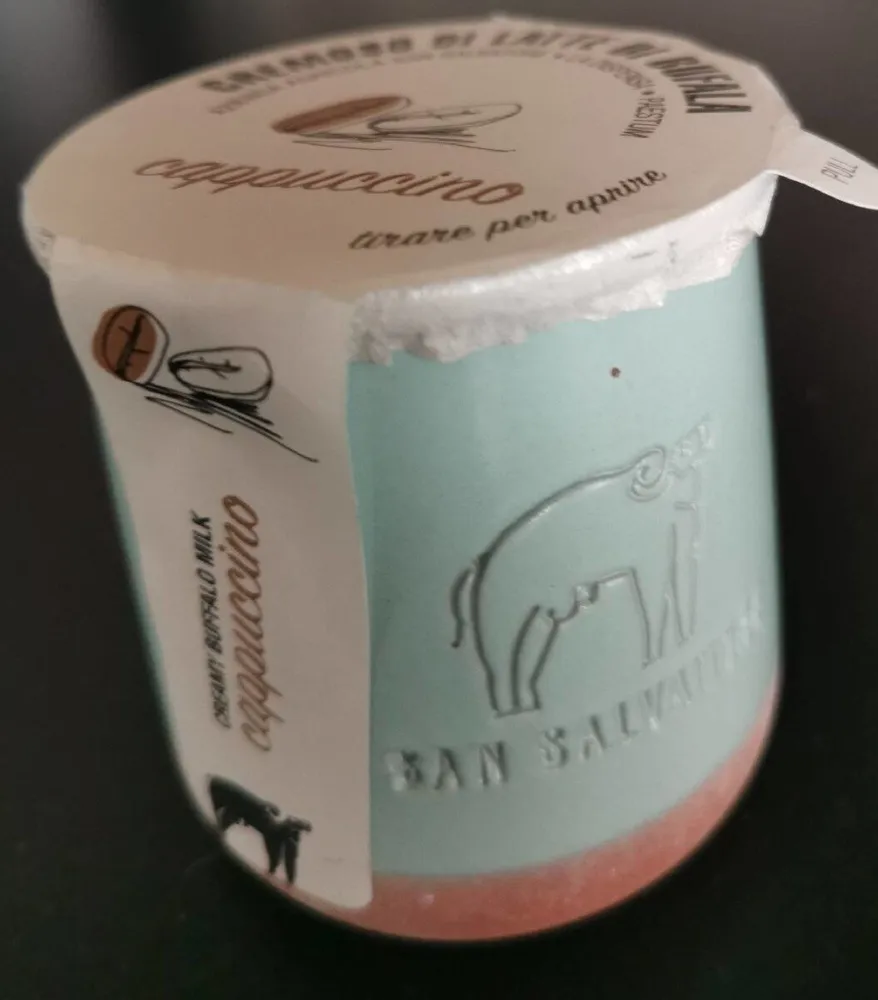 Cremoso di latte di bufala cappuccino