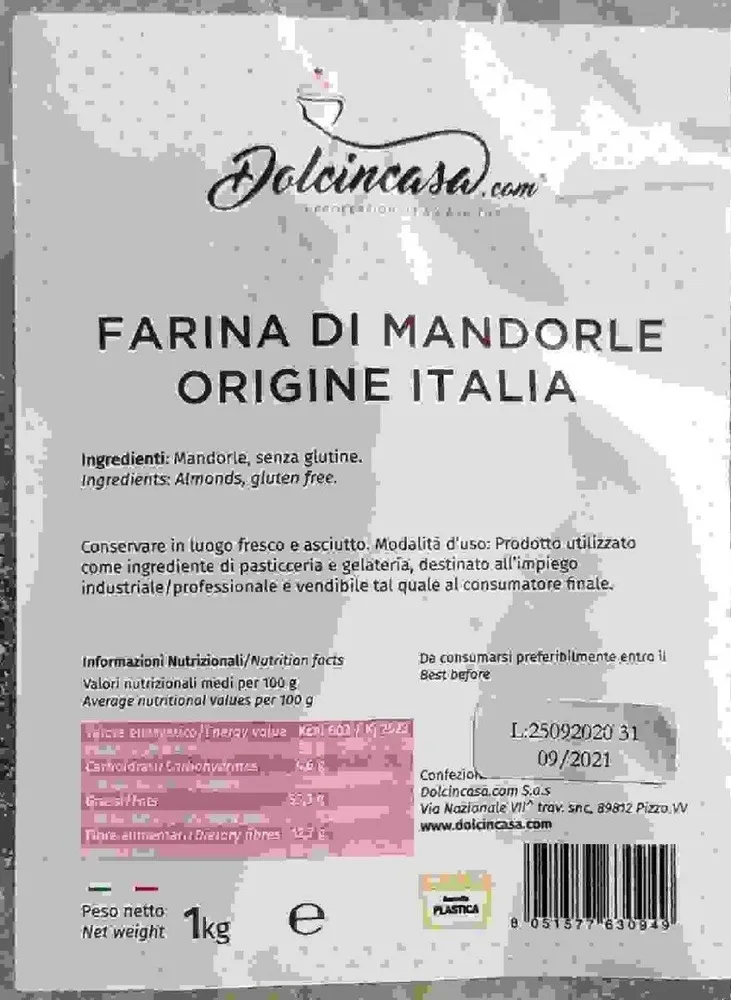Farina di mandorle