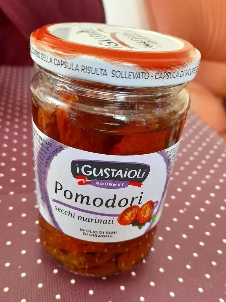Pomodori secchi marinati