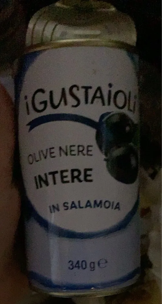 Olive nere intere in salamoia