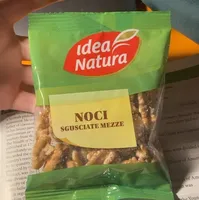 Noci sgusciate mezze