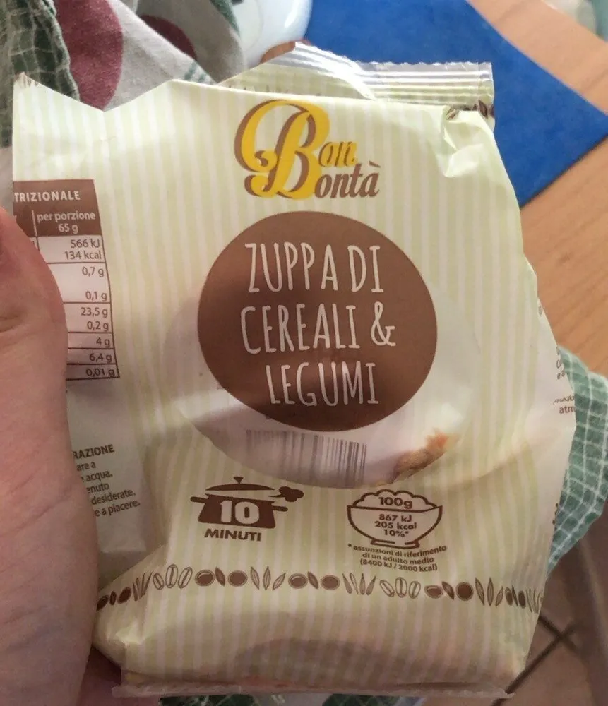 Zuppa di cereali e legumi