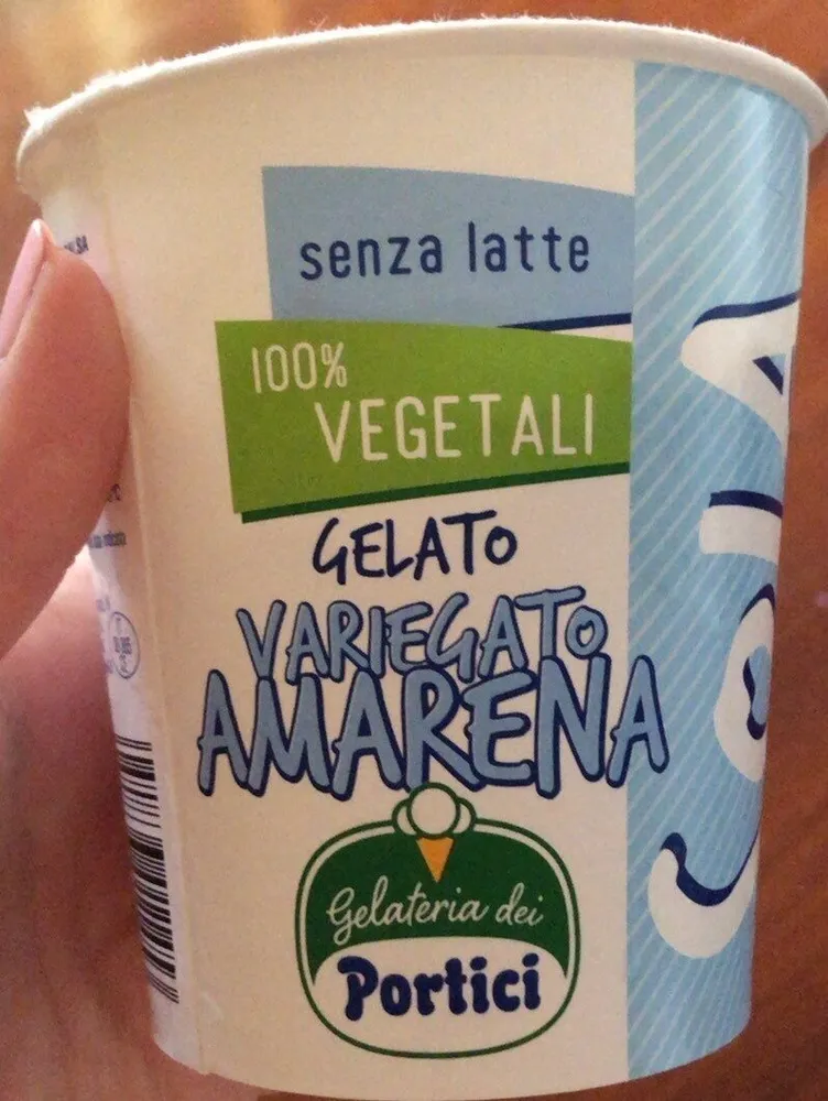 Gelato variegato amarena, senza latte