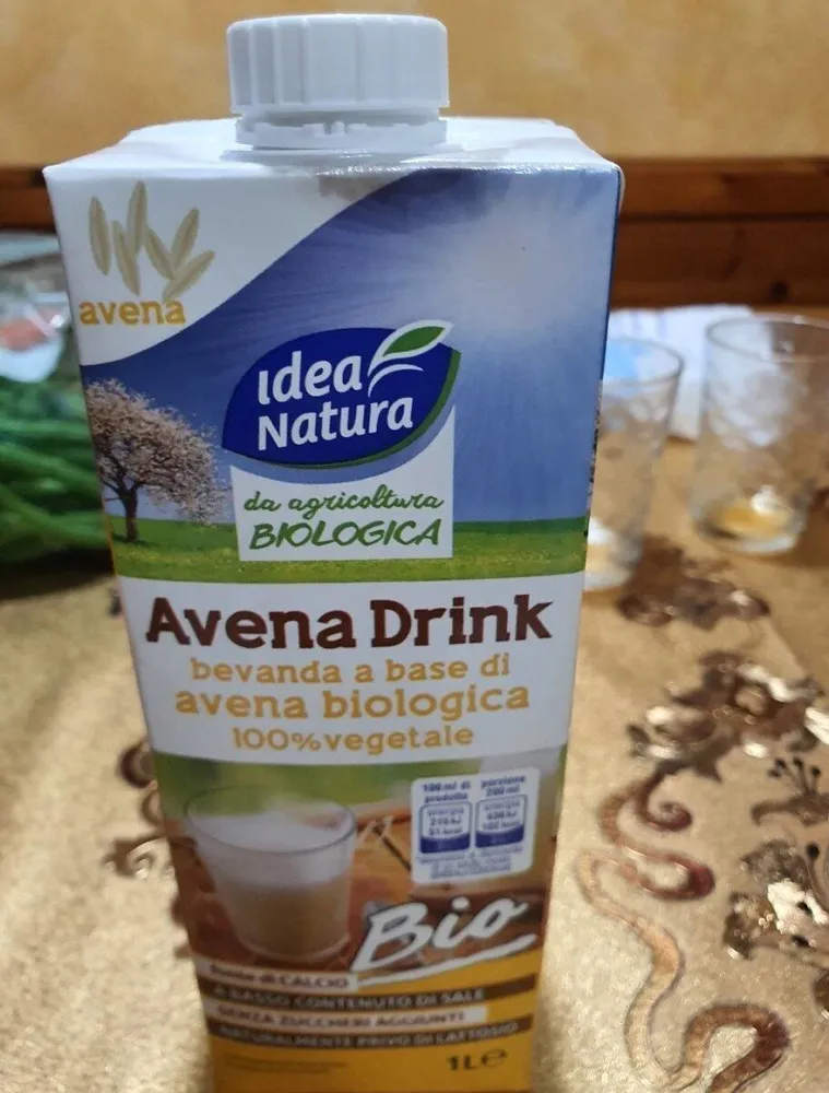 Latte avena drink