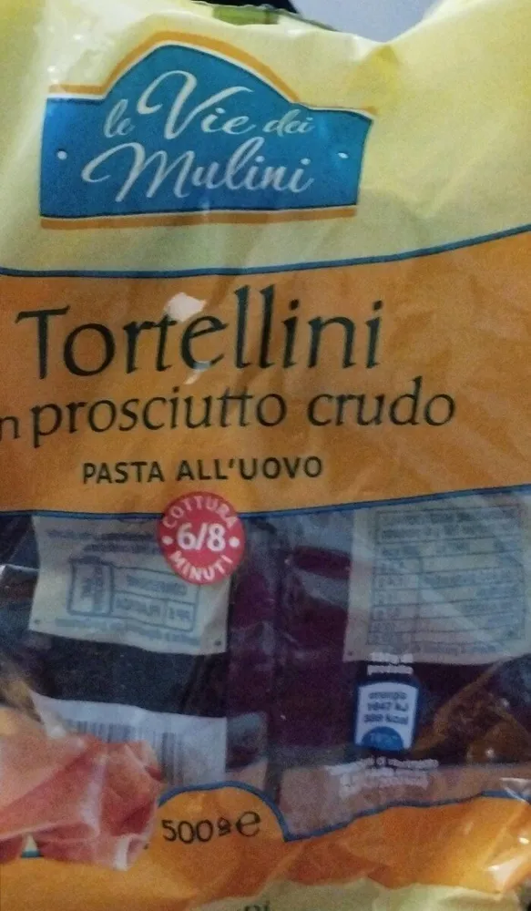 Tortellini con prosciutto crudo