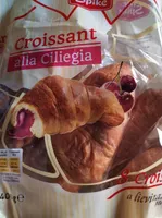 Croissant alla ciliegia