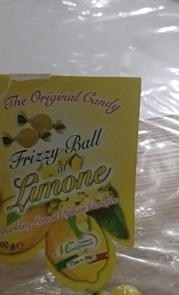 Frizzy ball
