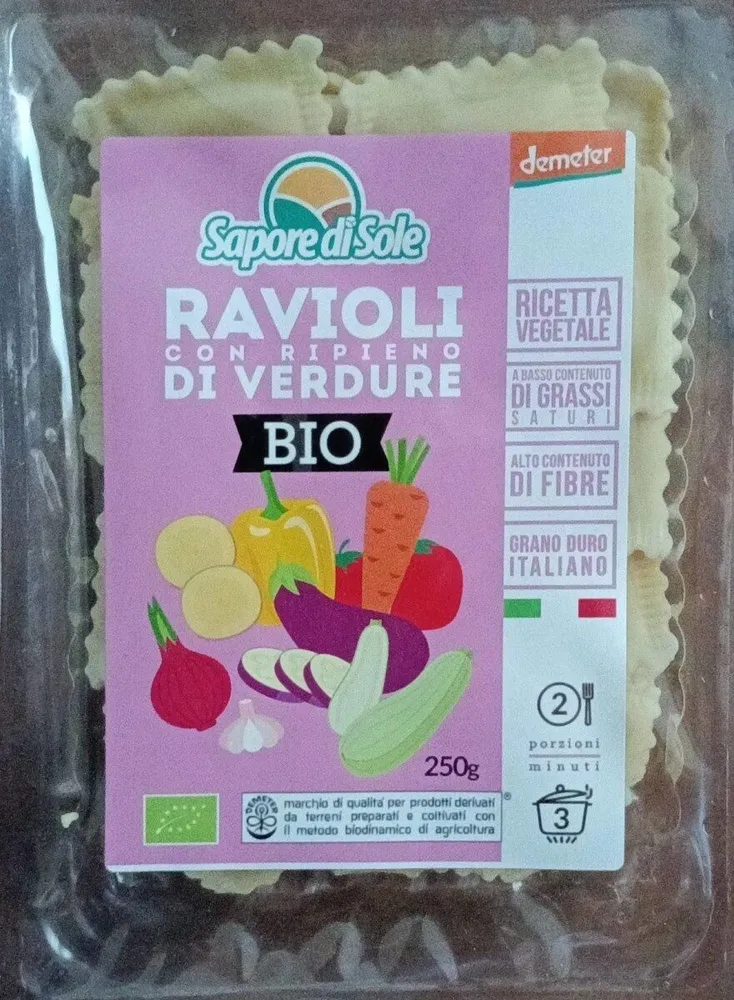 Ravioli con ripieno di verdure bio