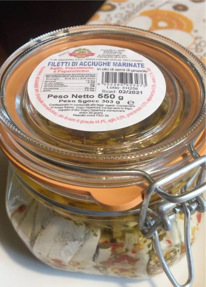 Filetti di acciughe marinate