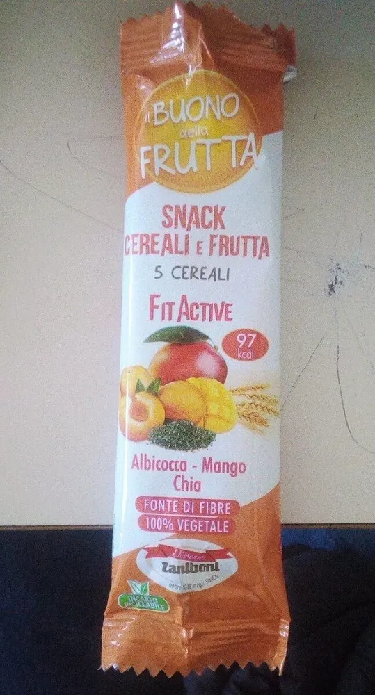 Snack cereali e frutta
