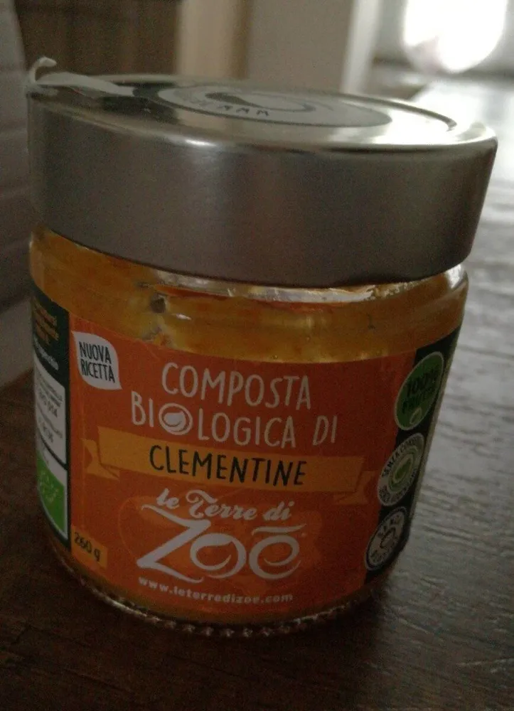Composta biologica di clementine