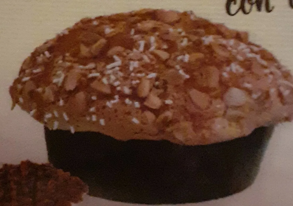 Panettone tradizionale con uvetta