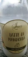 Latte di mandorla