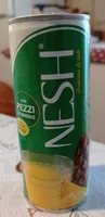 Ananas drink con pezzi di ananas