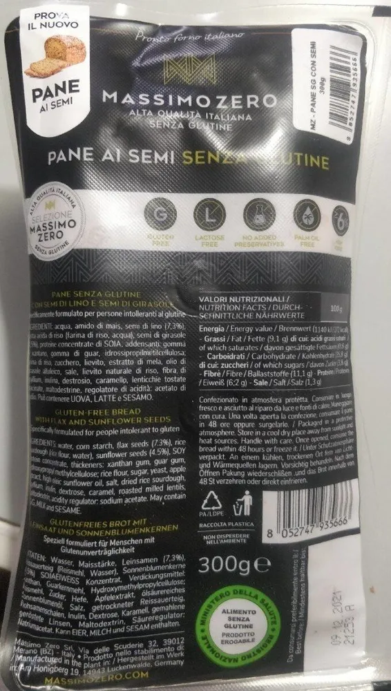 Pane ai semi senza glutine