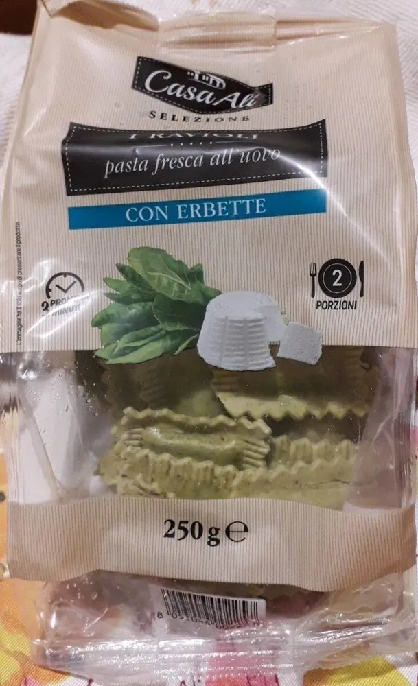 Ravioli pasta fresca all'uovo con erbette