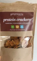 Protein crackers
