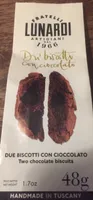Due biscotti con cioccolato