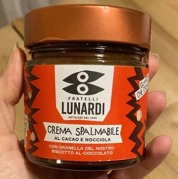 Crema spalmabile al cacao e nocciola