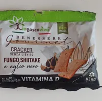 Cracker senza lievito fungo shiitake e aglio nero