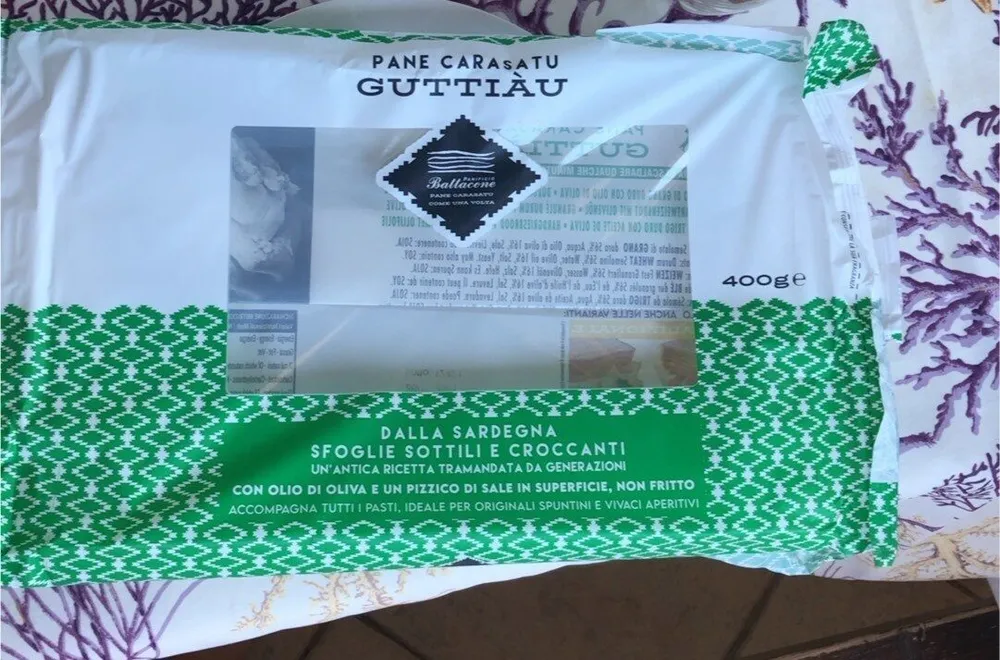 Pane carasatu guttiàu