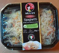 Spaghetti di riso con verdure e carne