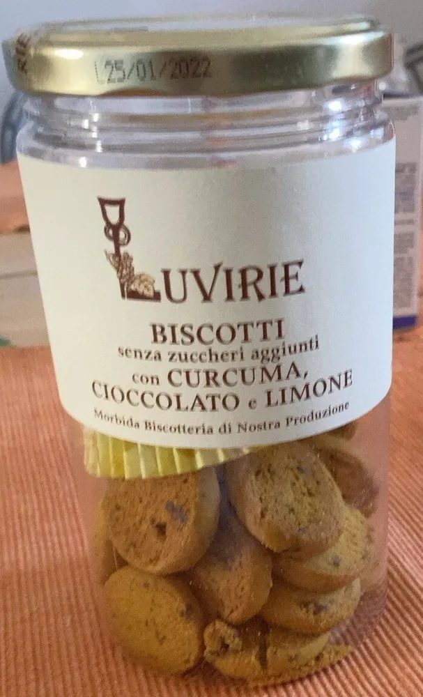 Biscotti con curcuma cioccolato e limone