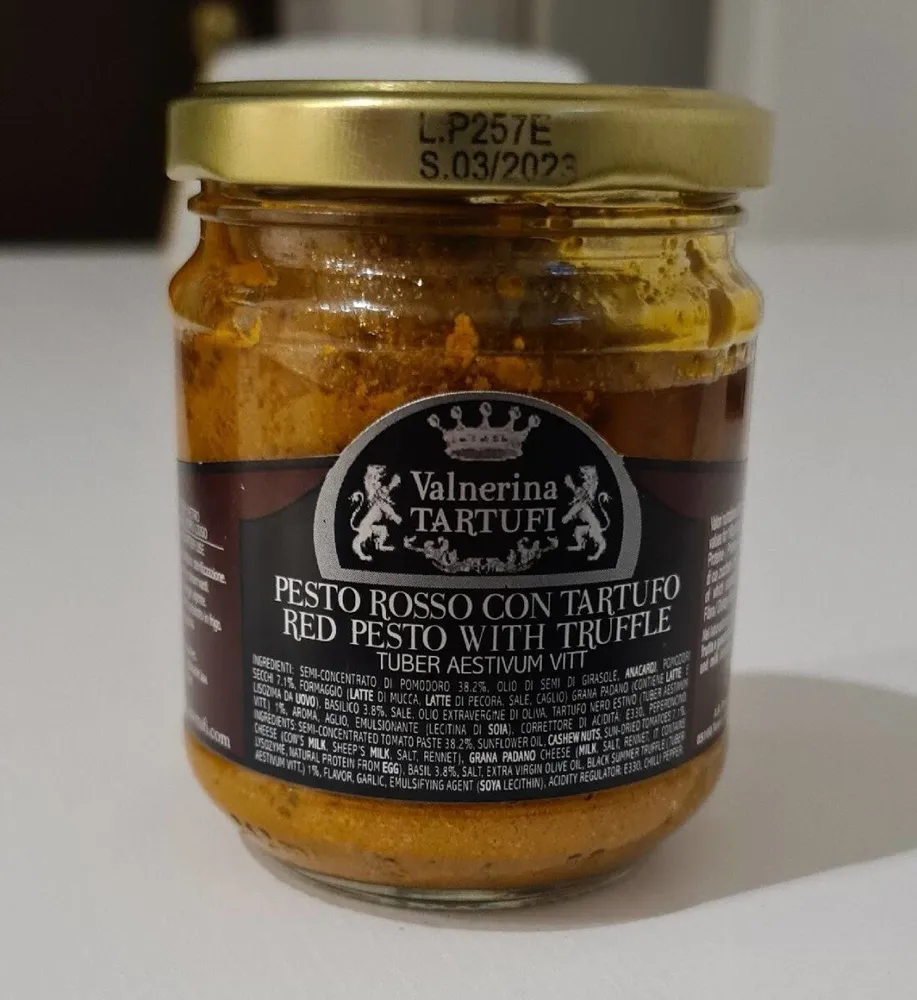 Pesto rosso con tartufo