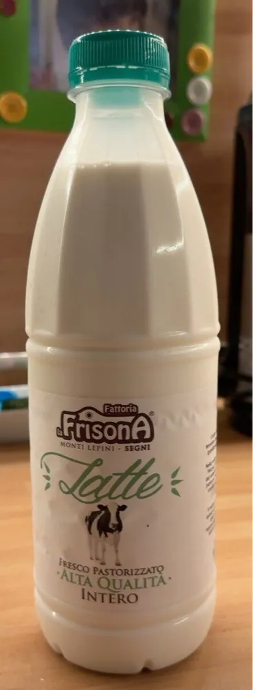 Latte alta qualità intero