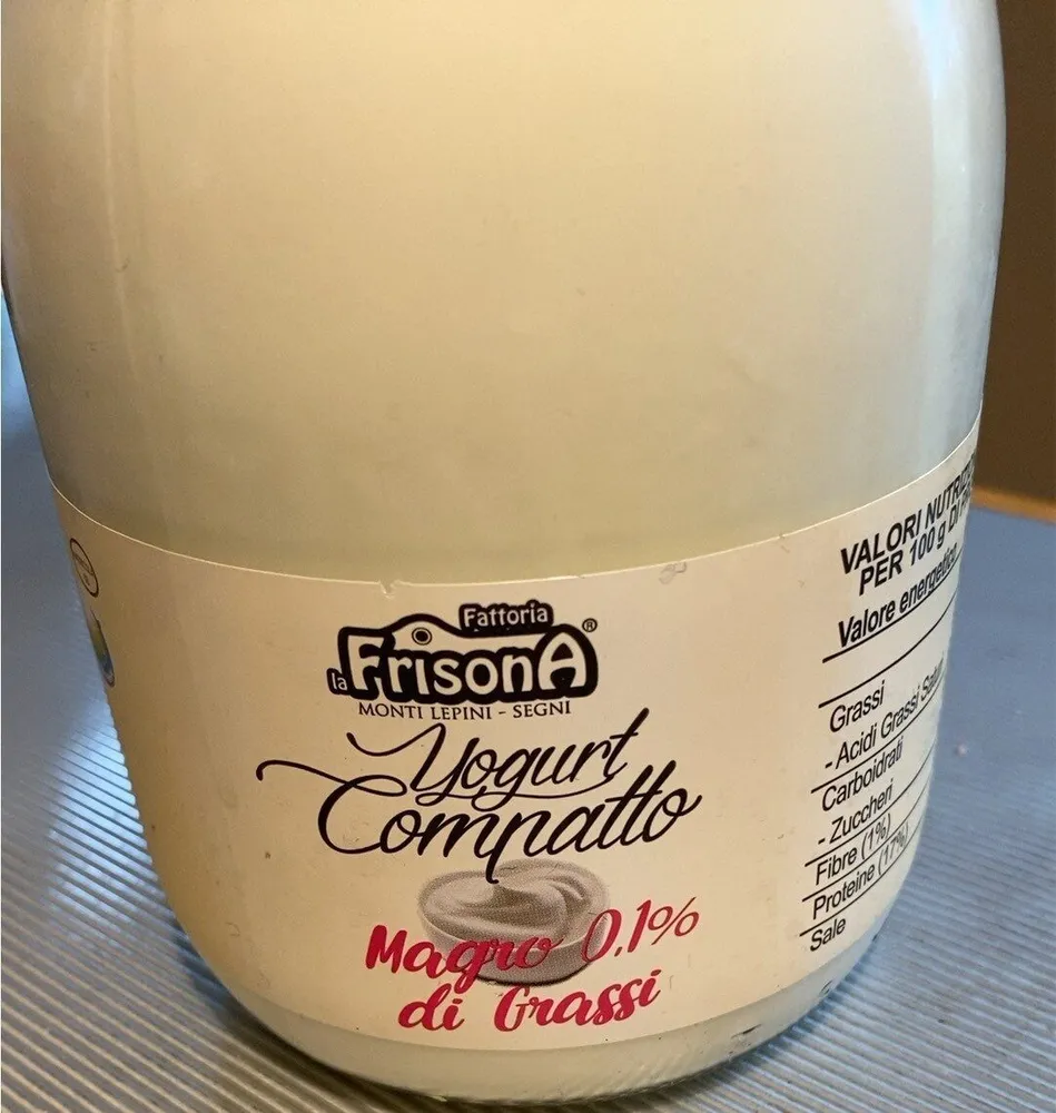 Yogurt magro compatto