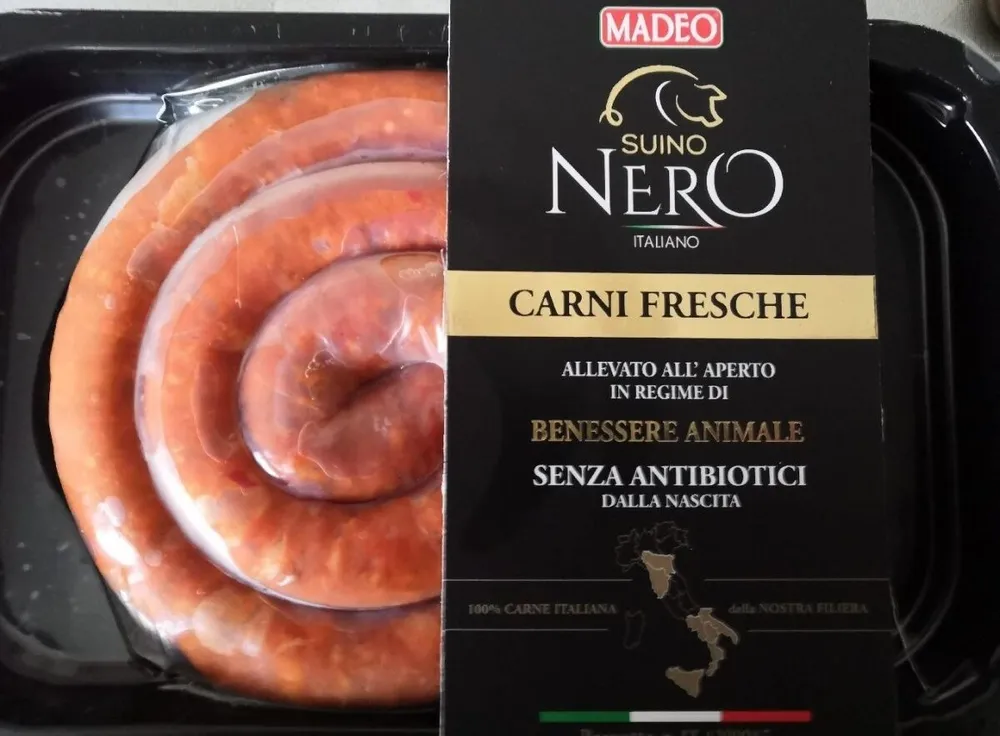 Salsiccia piccante di suino nero