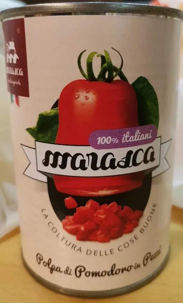 Polpa di pomodori in pezzi