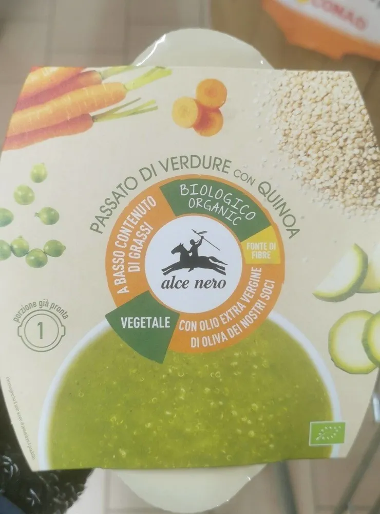 Passato di verdure con quinoa