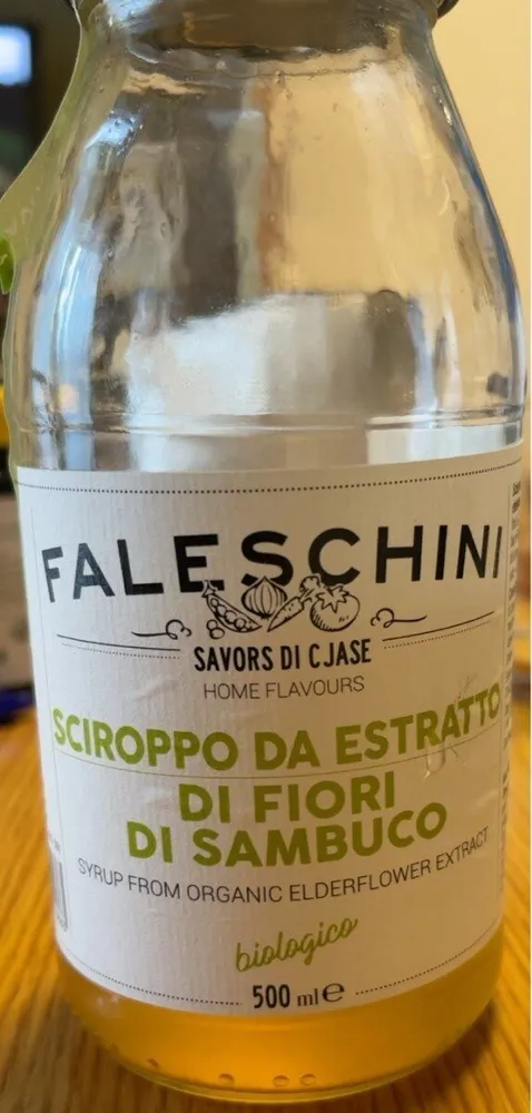 Sciroppo da estratto di fiori di sambuco