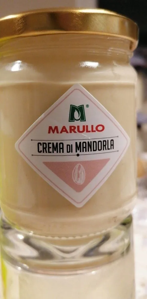 Crema di mandorle