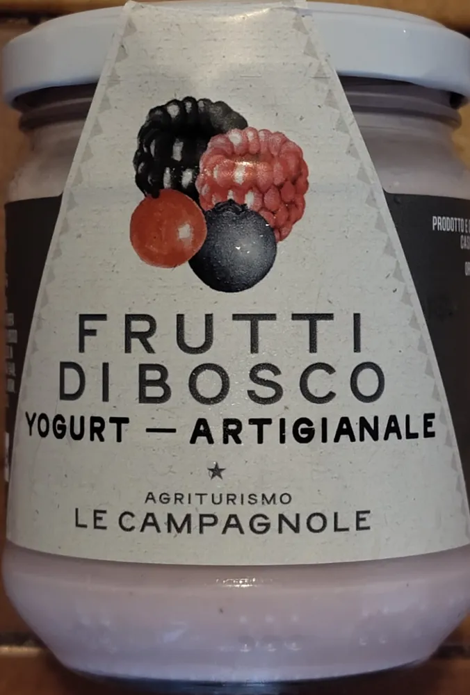Yogurt intero ai frutti di bosco