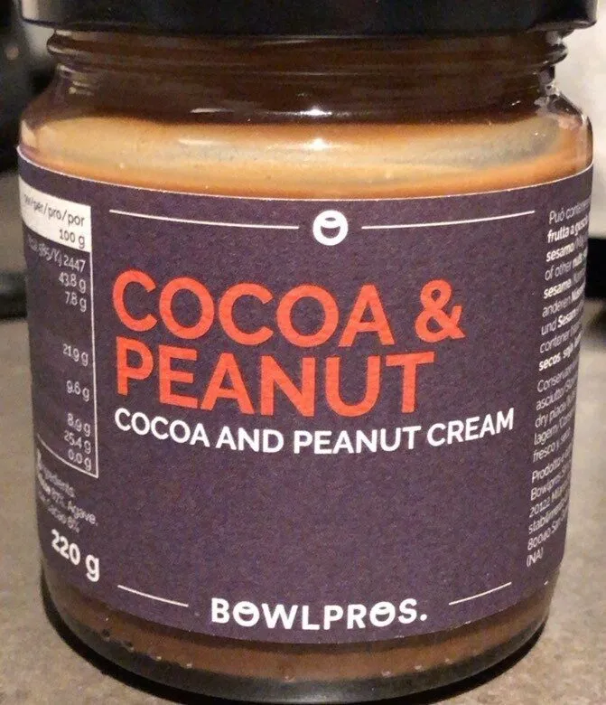 cocoa and peanut cream