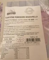 Cascione pomodoro mozzarella