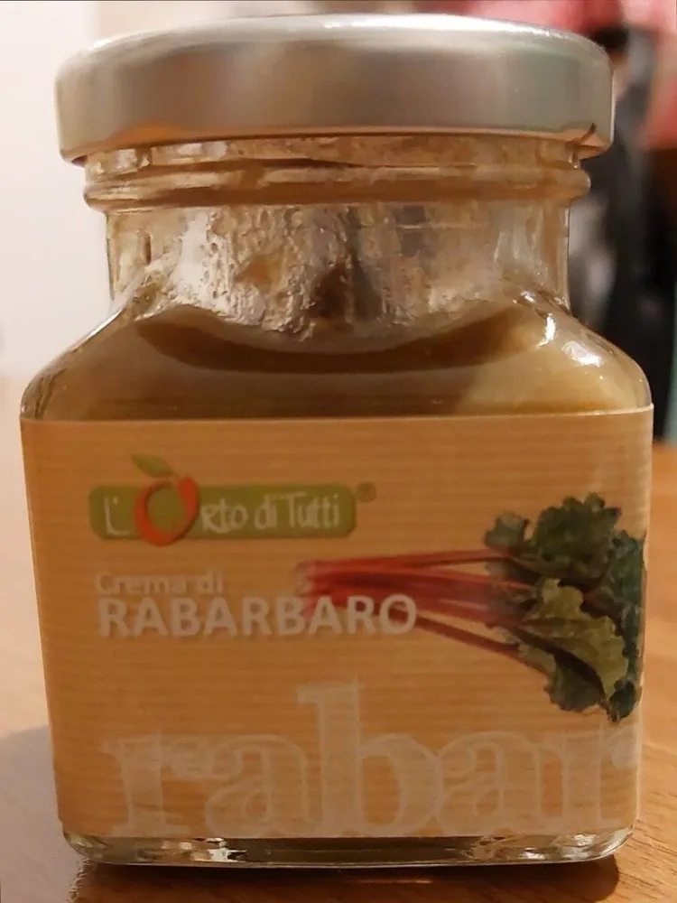 Crema di rabarbaro
