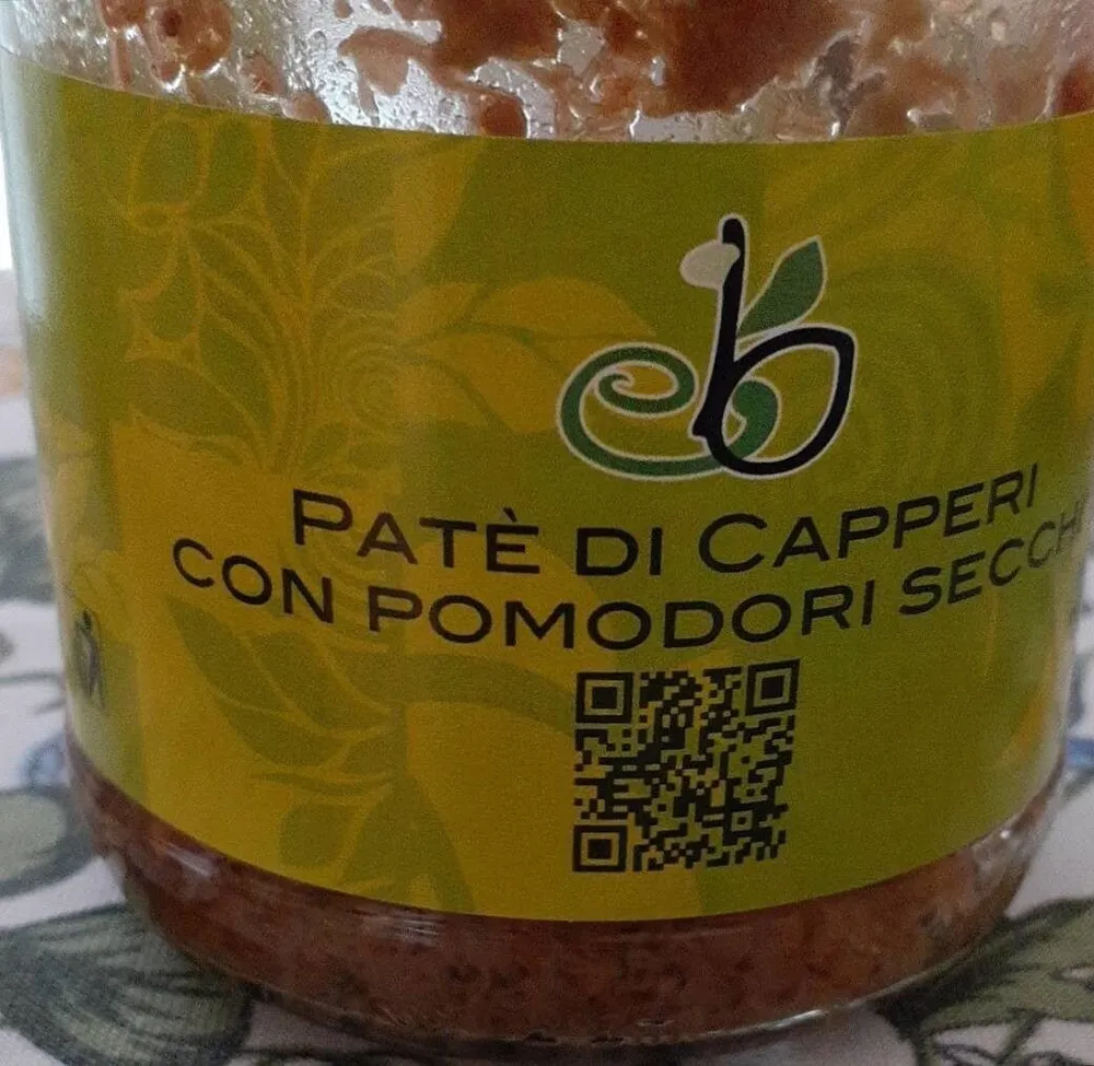 Paté di capperi con pomodori secchi