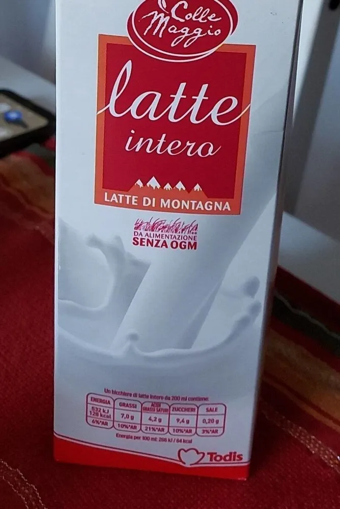 Latte intero Colle Maggio