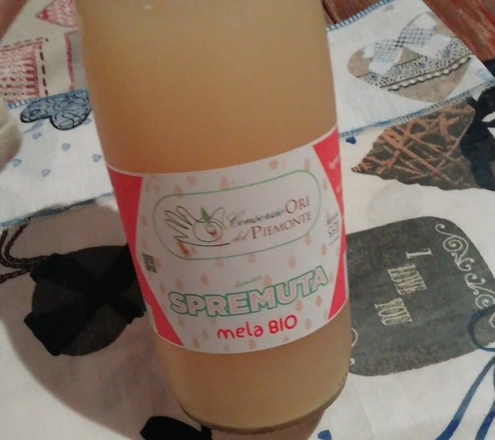 Spremuta mela bio