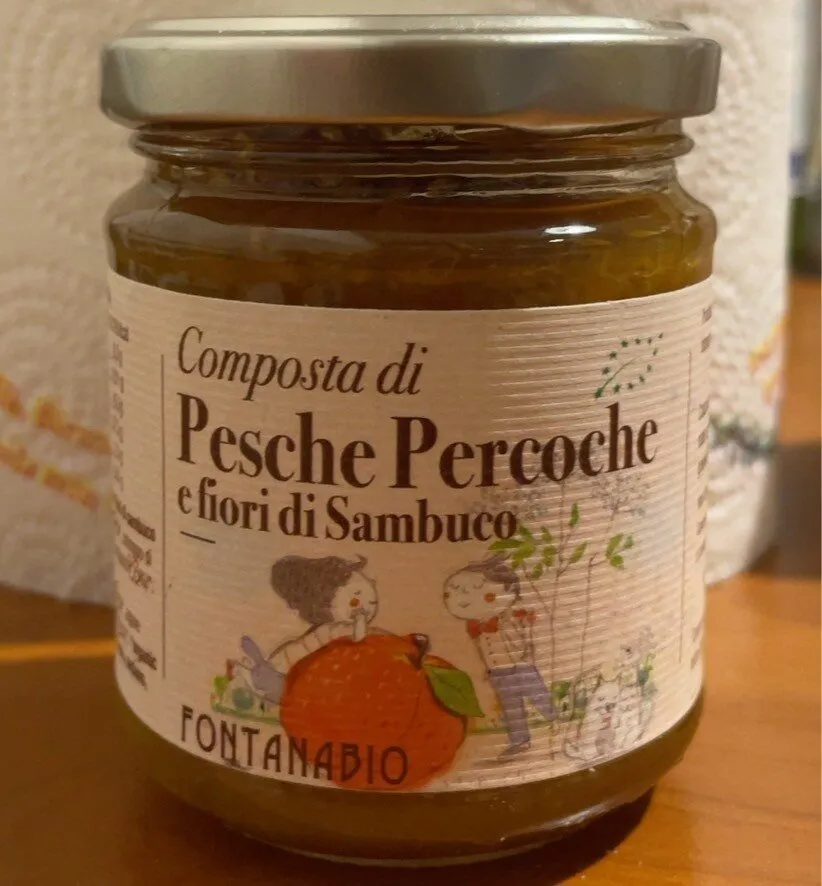 Composta di pesche percoche e fiori di sambuco